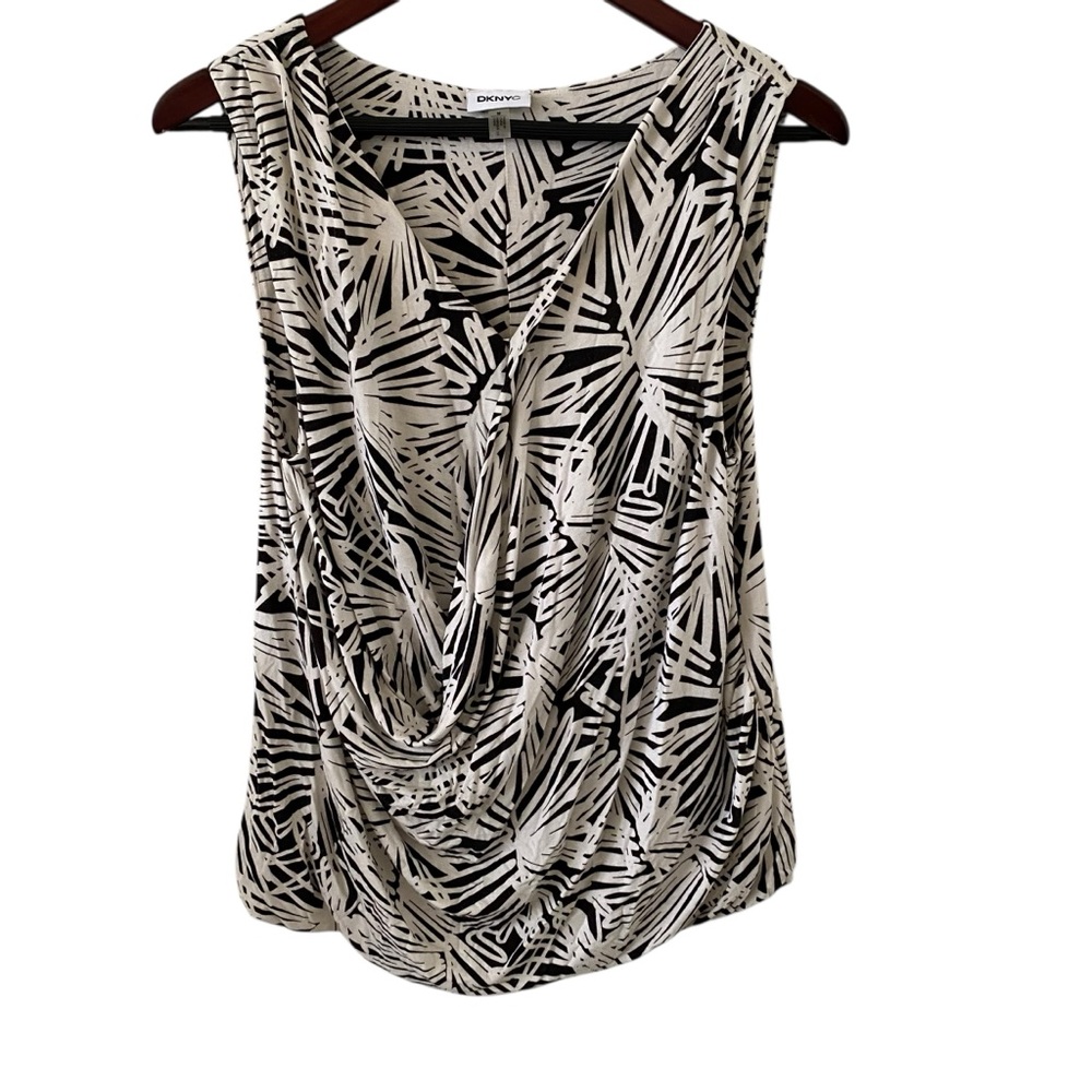 DKNYC Sleeveless Black & White Abstract Drape Blouse Size M